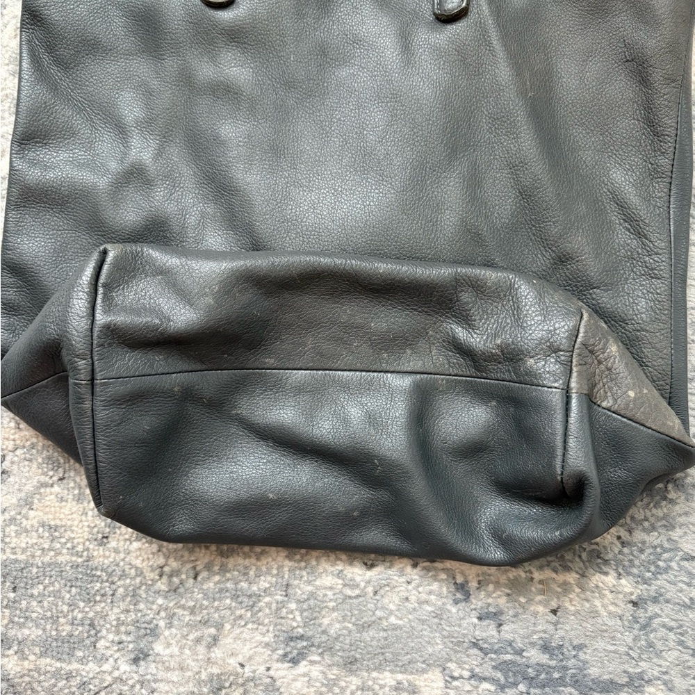 Rare Baggu Distressed Raw Milled Leather Tote, Slate Grey - Picture 5 of 13